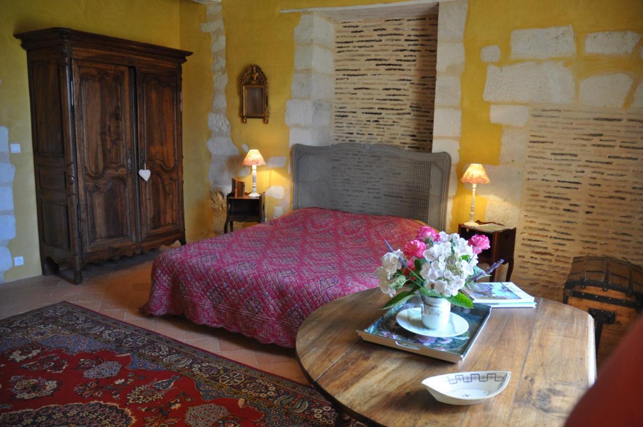 Chateau La Gentilhommiere Du Puits Notre-Dame 30 Rue De L'Eglise 24110 Saint Leon Sur L'Isle Ngoại thất bức ảnh