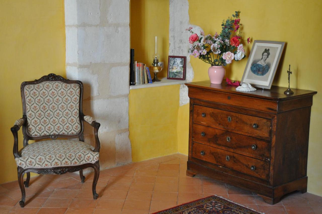 Chateau La Gentilhommiere Du Puits Notre-Dame 30 Rue De L'Eglise 24110 Saint Leon Sur L'Isle Ngoại thất bức ảnh