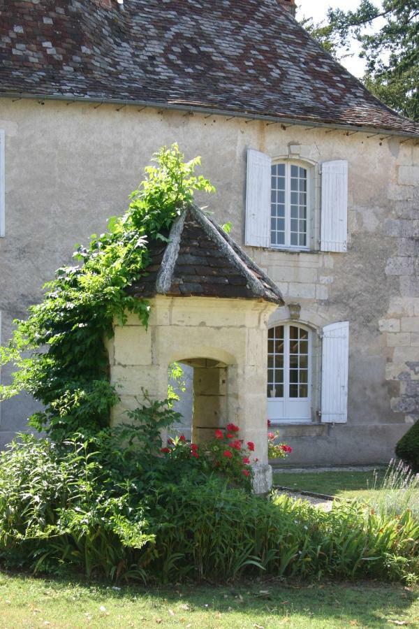 Chateau La Gentilhommiere Du Puits Notre-Dame 30 Rue De L'Eglise 24110 Saint Leon Sur L'Isle Ngoại thất bức ảnh