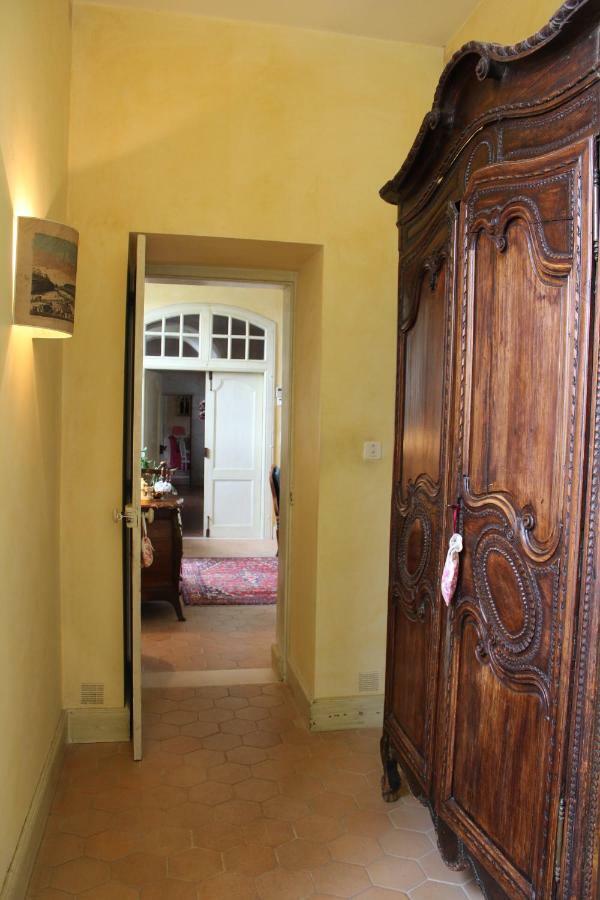 Chateau La Gentilhommiere Du Puits Notre-Dame 30 Rue De L'Eglise 24110 Saint Leon Sur L'Isle Ngoại thất bức ảnh